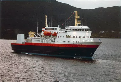 Yno 176, the passenger and cargo coastal line vessel 'Midnatsol', worked alongside the coast of Norway for 21 years.